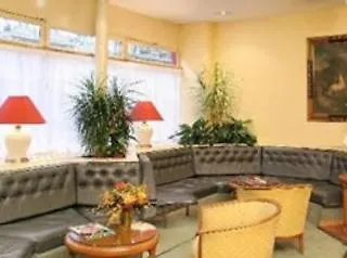 克洛德贝尔纳德酒店 酒店 3*