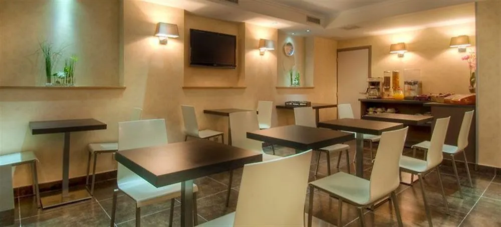 克洛德贝尔纳德酒店 3* 巴黎
